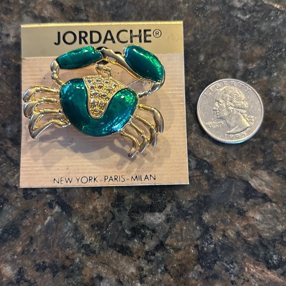 New Jordache green enamel crab pin - Picture 3 of 3